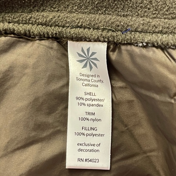 Awesome Athleta lightweight quilted jacket! - Picture 9 of 9